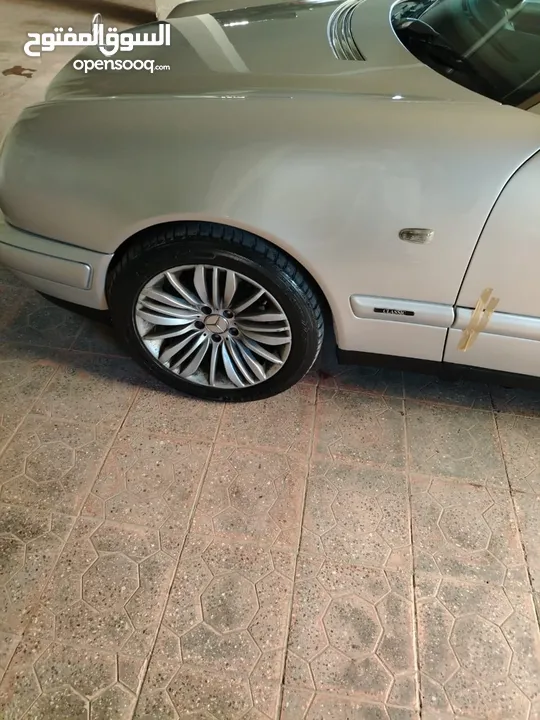 مرسيدس بنز e200 للبيع