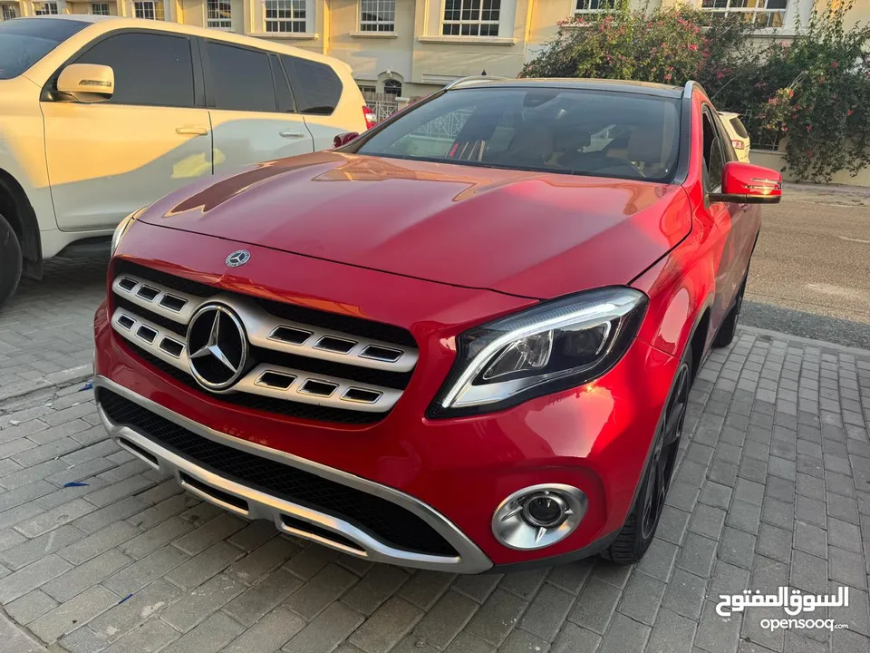 Mercedes Benz GLA 250  Full Options with Panoramic Sunroof