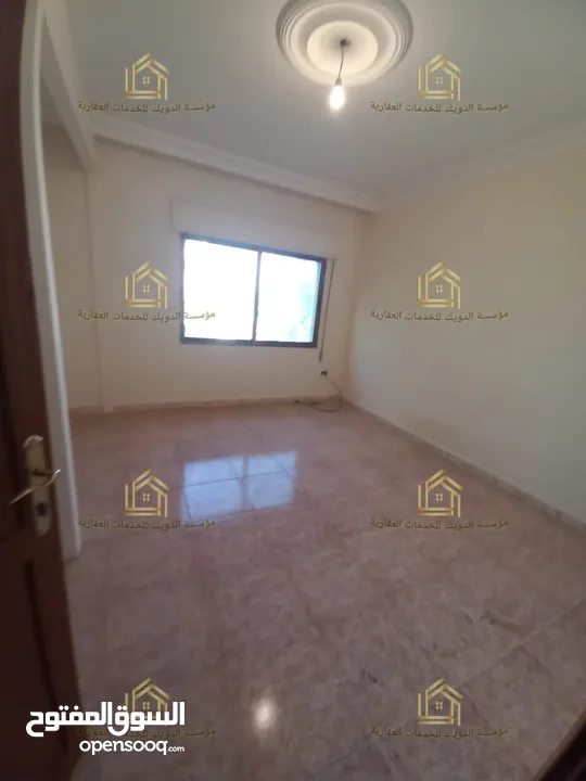 شقة طابقية - دابوق - 4نوم - 350م - ارضية - ترس - مدخل مستقل - قرب الخدمات -