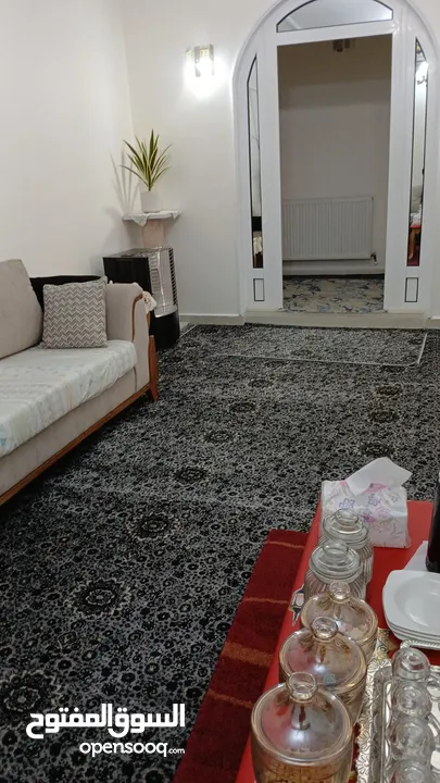 فيلا مميزة مع رووف   للاستثمار والايجار قريبة من شارع المطاعم وبالقرب من مدينة الجبيهة الترويحية