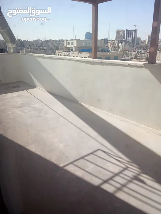 مكتب للايجار - رووف مع تراس