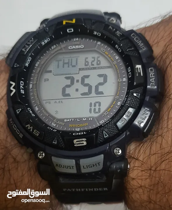 ساعه بروتريك PAG-240B  تريبل سينسور بحاله ممتازه