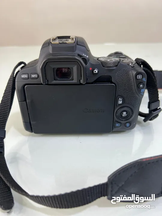 كاميرا كانون EOS 200D للبيع