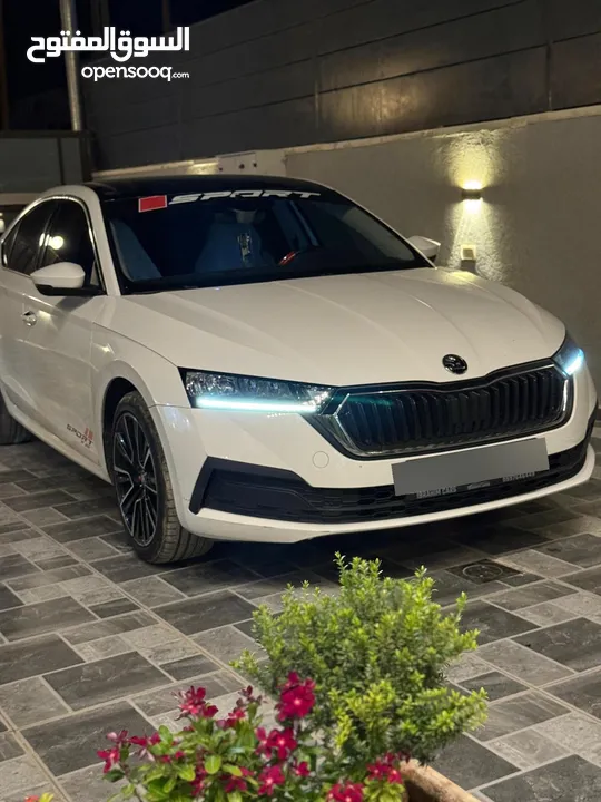 موديل 2021 ولا غرام بوية Skoda oktavia للبيع او بدل ع جي تي اي 7،5