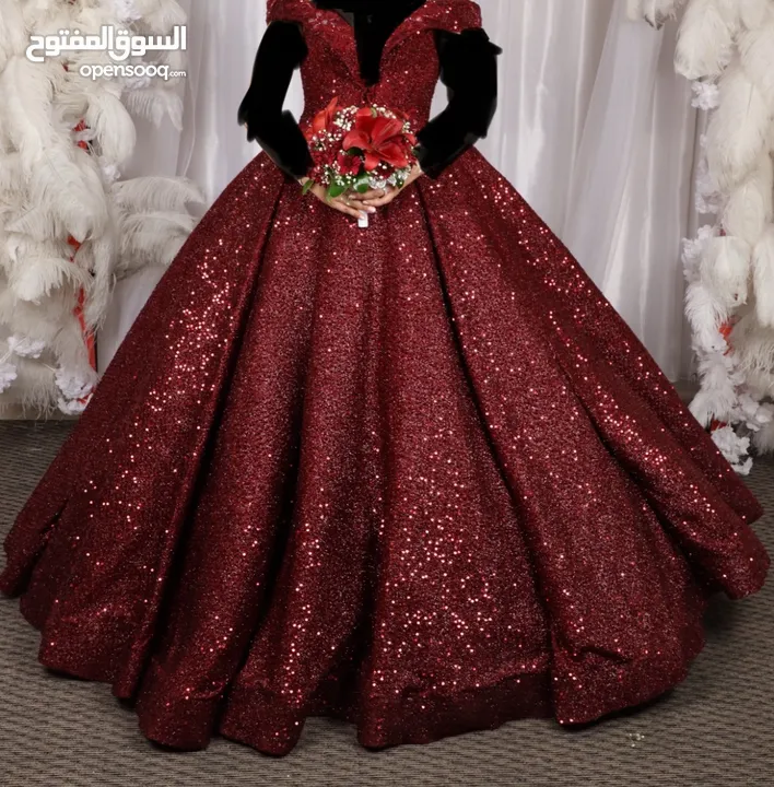 فستان خطبة مميز للبيع لون خمري