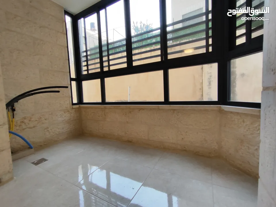 New unfurnished apartment for rent in Ramallah, Al-Tira