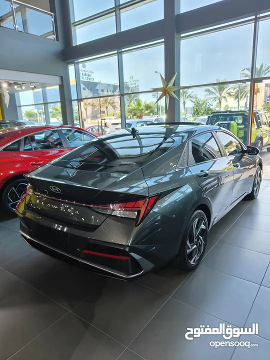 Hyundai Elantra 2025 F/O