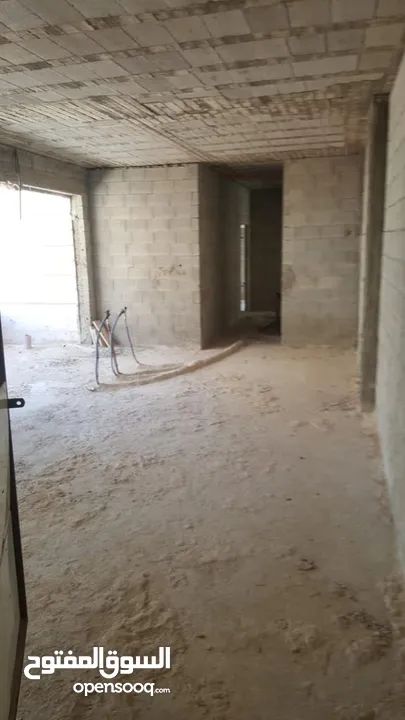 شقة عظم شارع 15 بجانب ملجئ العجزة