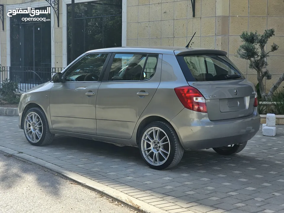SKODA FABIA 1.4 سكودا فابيا للبيع
