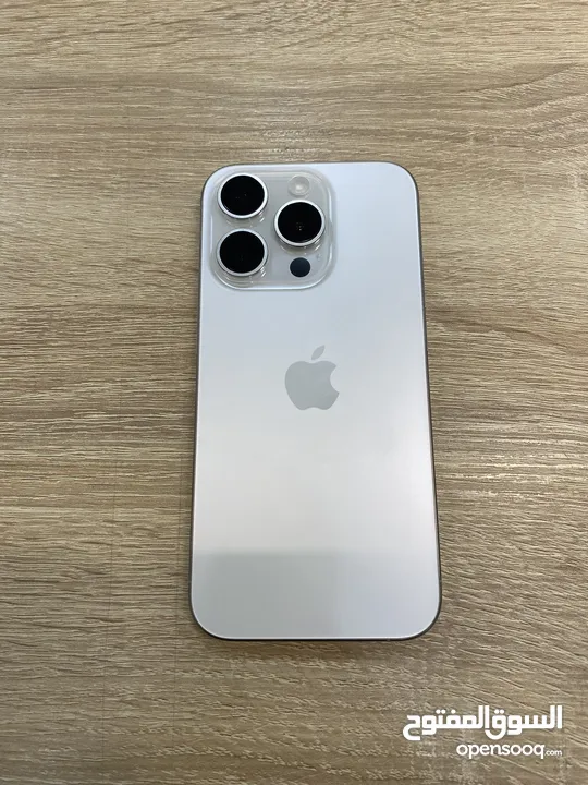 iPhone 15 pro  256gb  كفالة ابل لغاية 13/11/2026  بطارية 100% لون سلفر