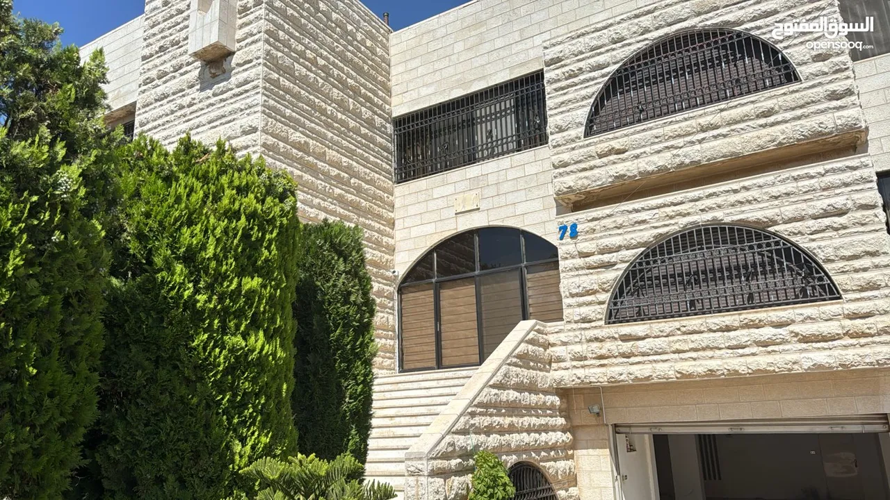 عمارة سكنية استثمارية للبيع في ضاحية الرشيد