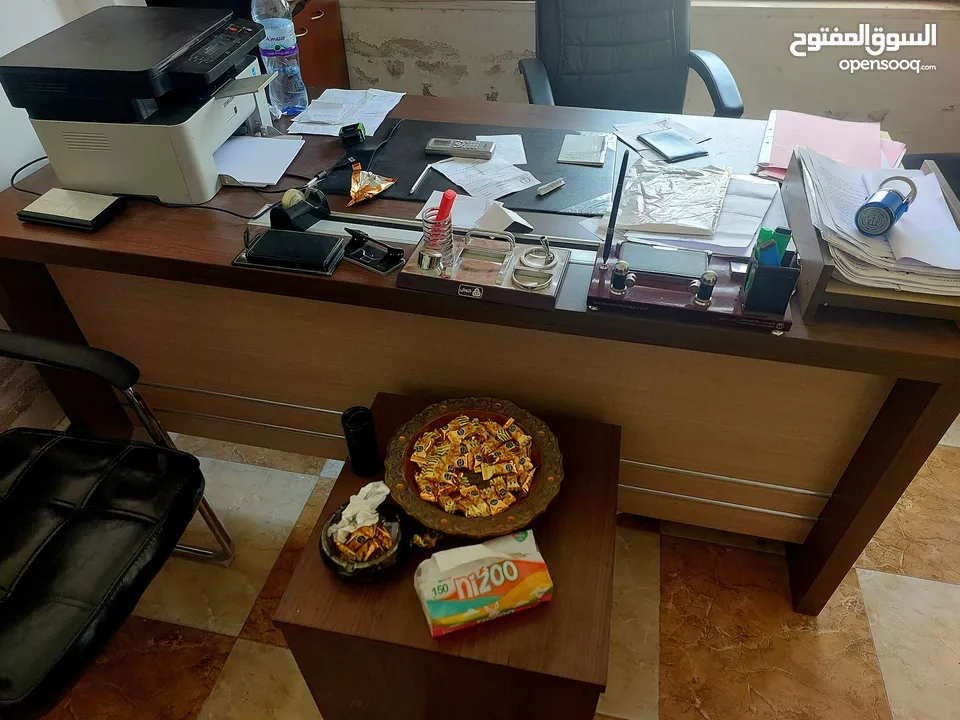 اثاث مكتبي
