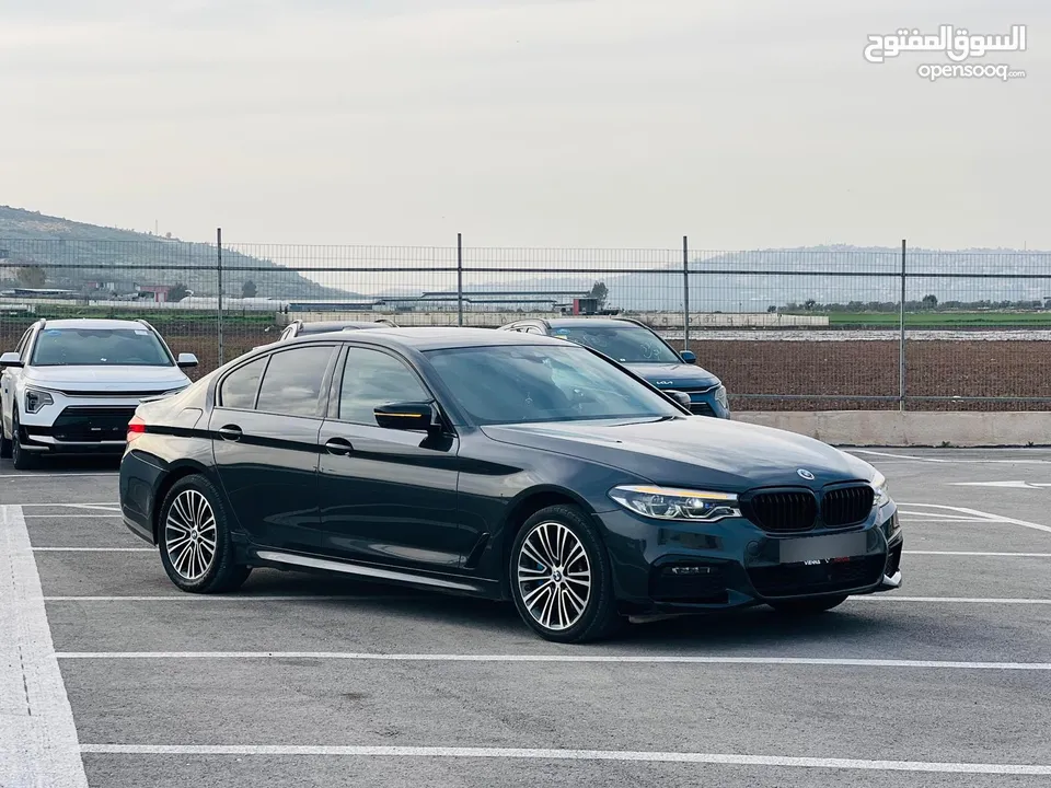 BMW E // 2019 cc benzin  Plug In Hybrid
