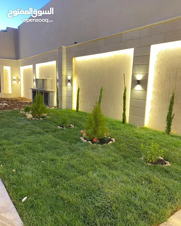 شقة مفروشة باجمل مناطق طريق المطار تبعد عن جامعة البتراء 3 دقايق على الطريق الفرعي لطريق المطار