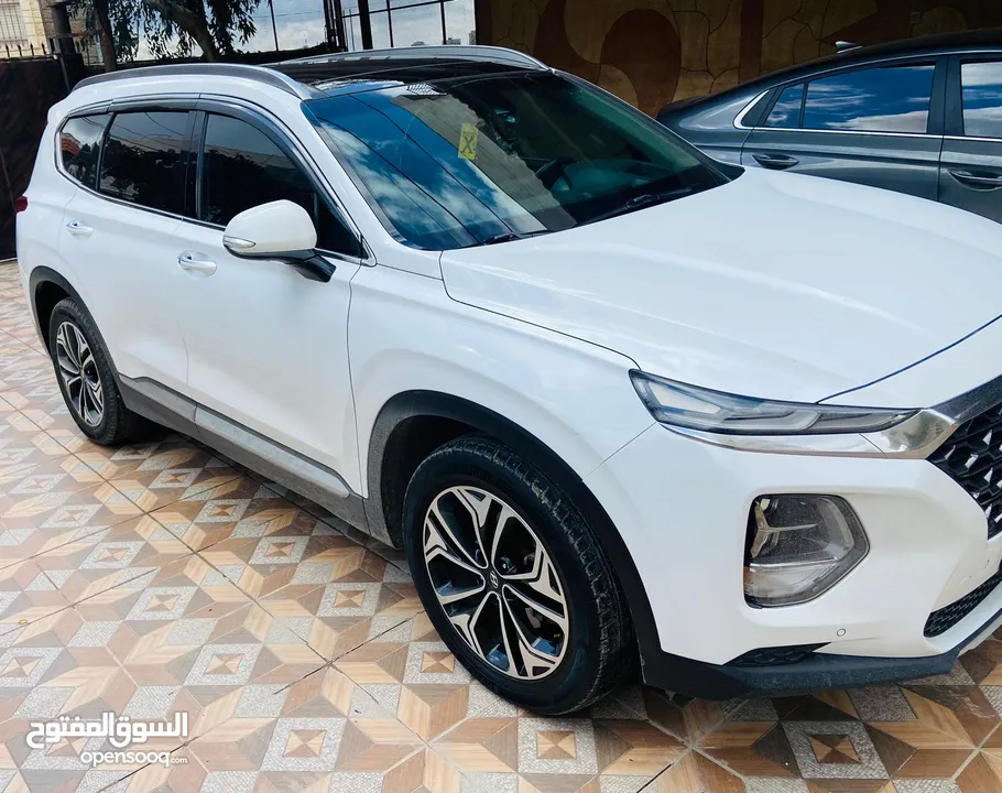 جيب هيونداي سنتافي2018  4x4 فل اضافات