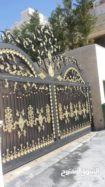 معلم دهان مقاولة او مياومة