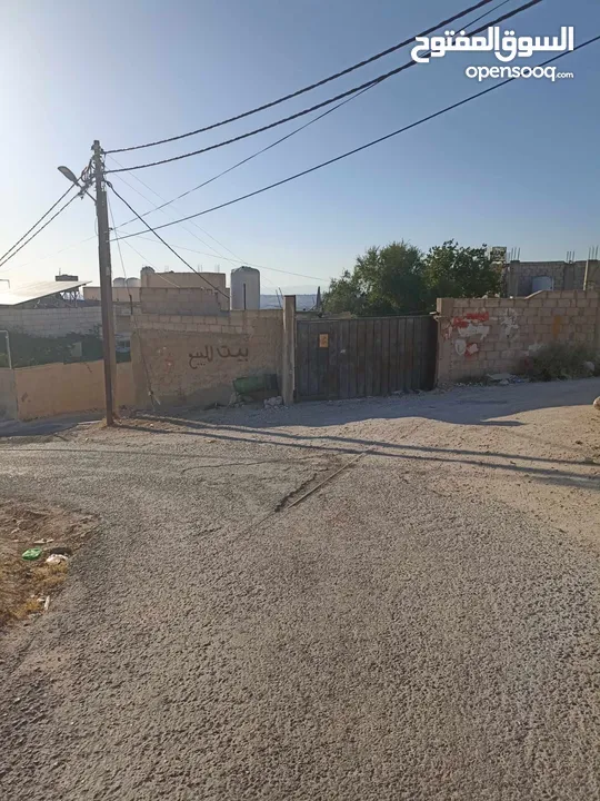 بيت مستقل مع ارض دنم   للبيع