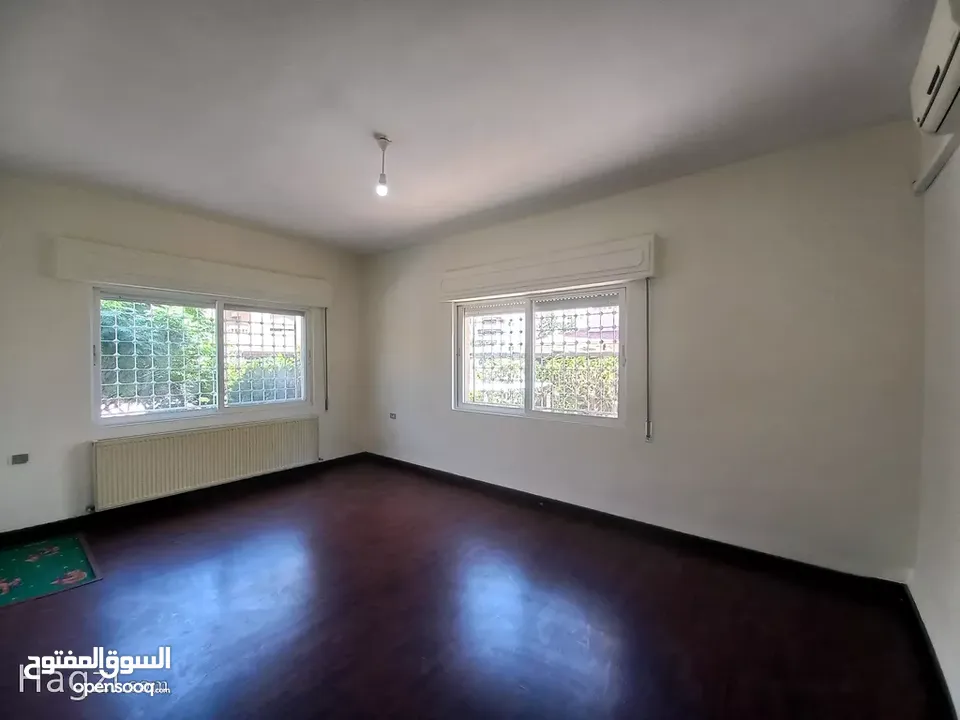 شقة غير مفروشة للإيجار 230م2 ( Property 17209 ) سنوي فقط