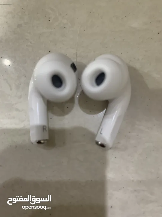 سماعه airpods