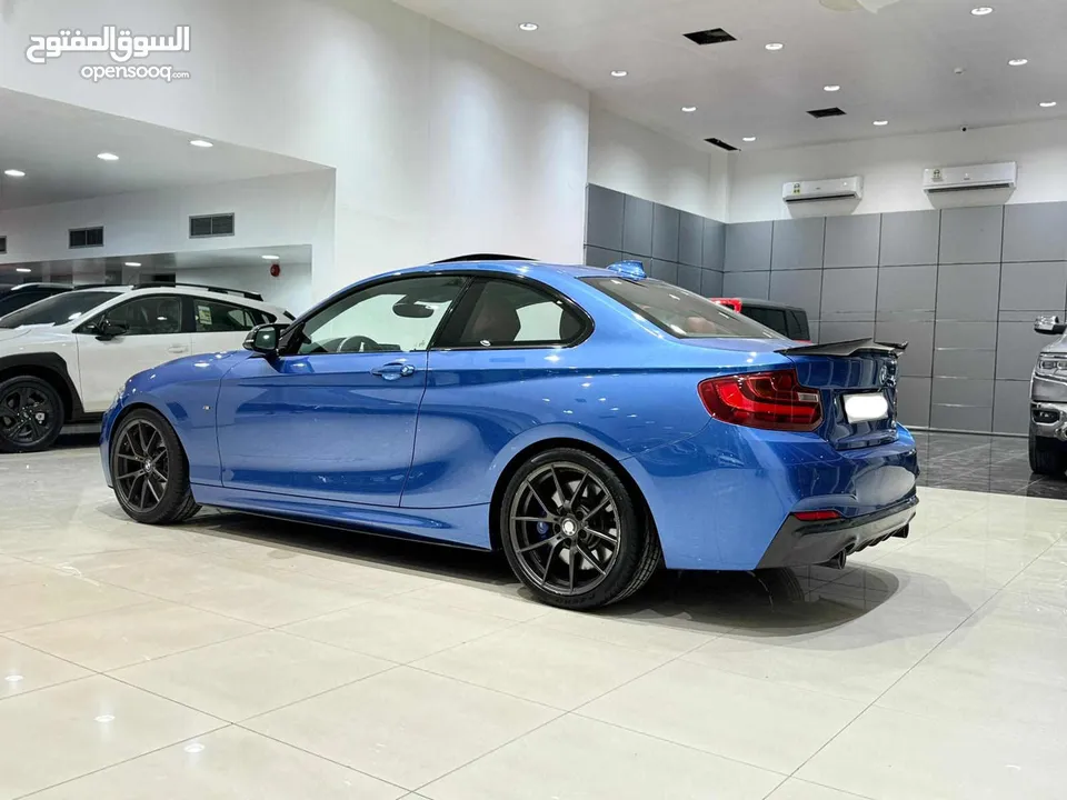 BMW M235i 2016 (Blue)