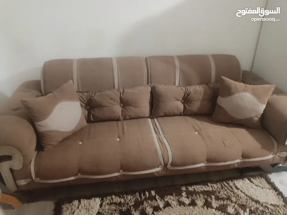 طقم كنب (مستعمل شبه جديد)