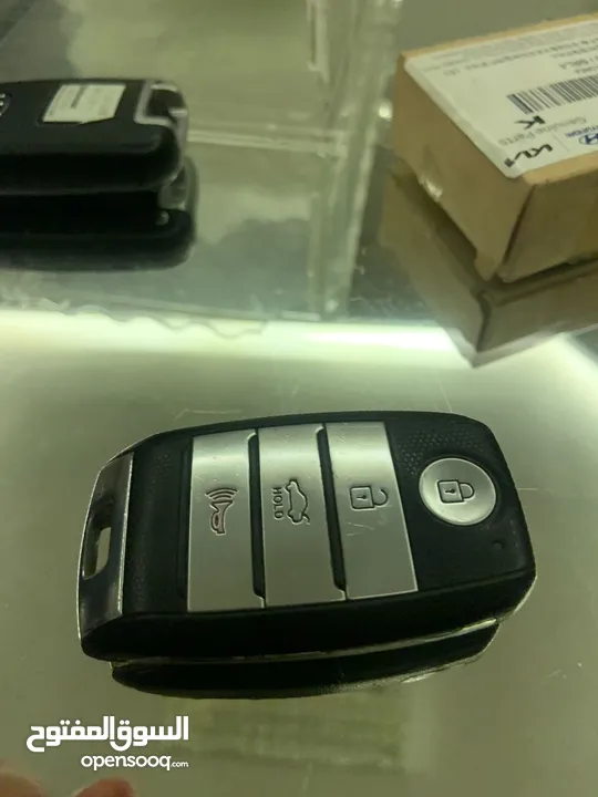 مفاتيح اصلية للبيع