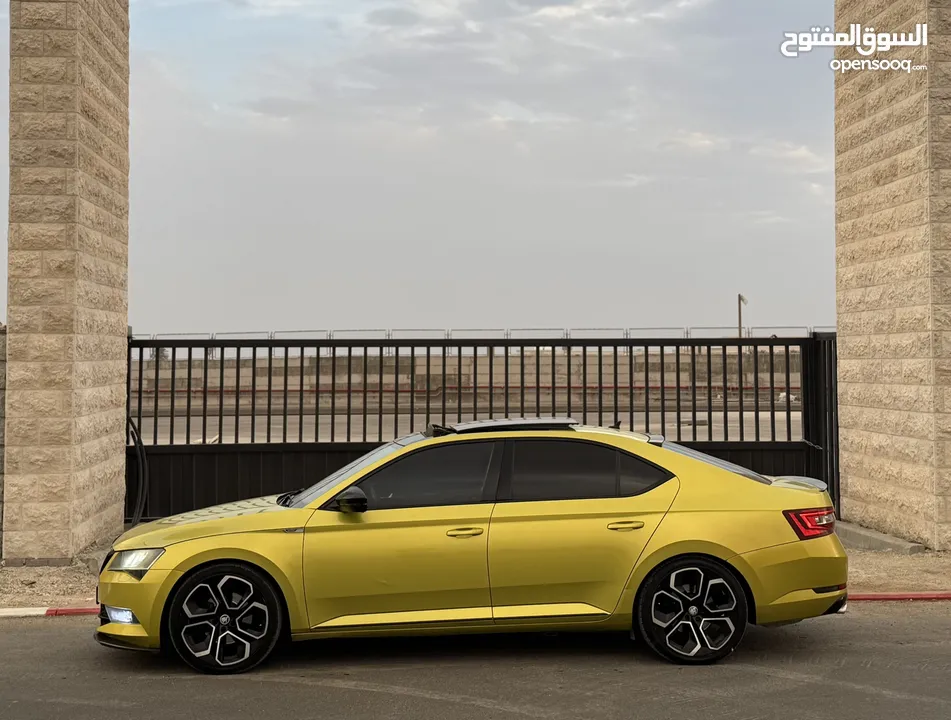 سكودا سوبيرب بنزين 2*4 مطور 2000 فل مع بنوراما