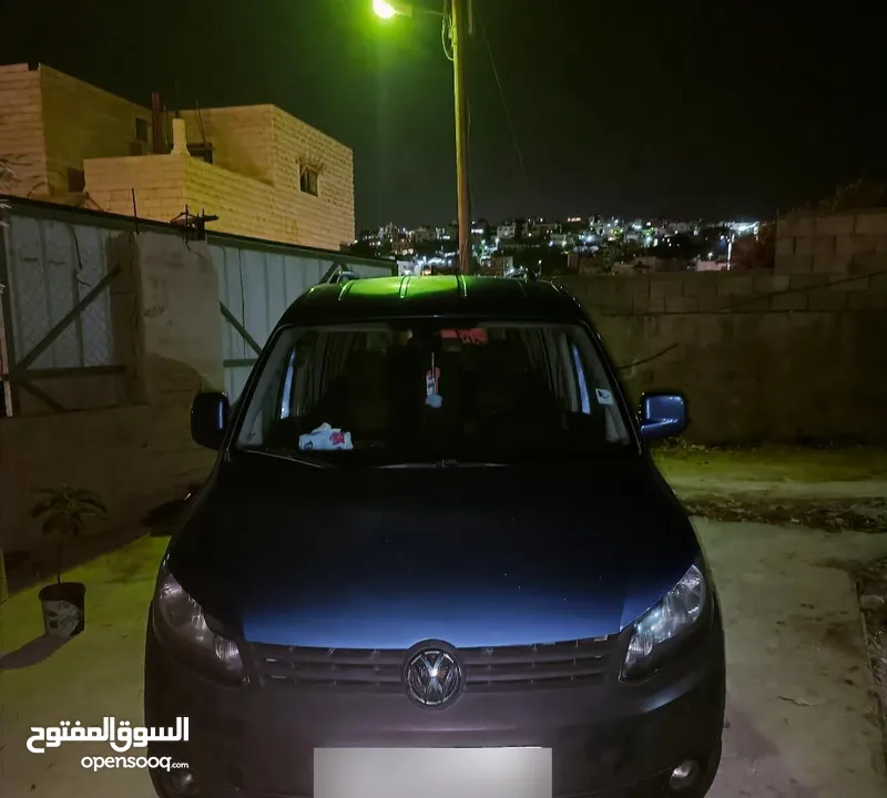 فرصة ذهبية لاقتناء كادي فوكس فاجن 2014 يد أولى من المالك مباشرة – كاملة الإضافات، بدون أي خراب، بحا