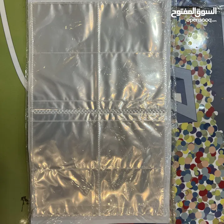 كروت بوكيمون والبومات (Pokemon cards and binders)