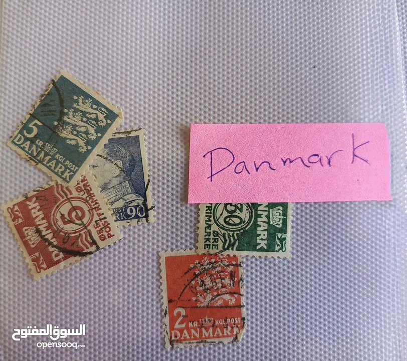 طوااابع من جميع دول العالم بنص دينار فقط