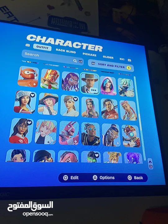 حساب فورت نايت ملان سكنات ايتم شوب للبدل على حساب آخر