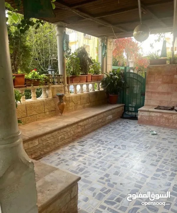 عماره للبيع من المالك مباشره مساحه الارض 600 مشاحه البناء 300
