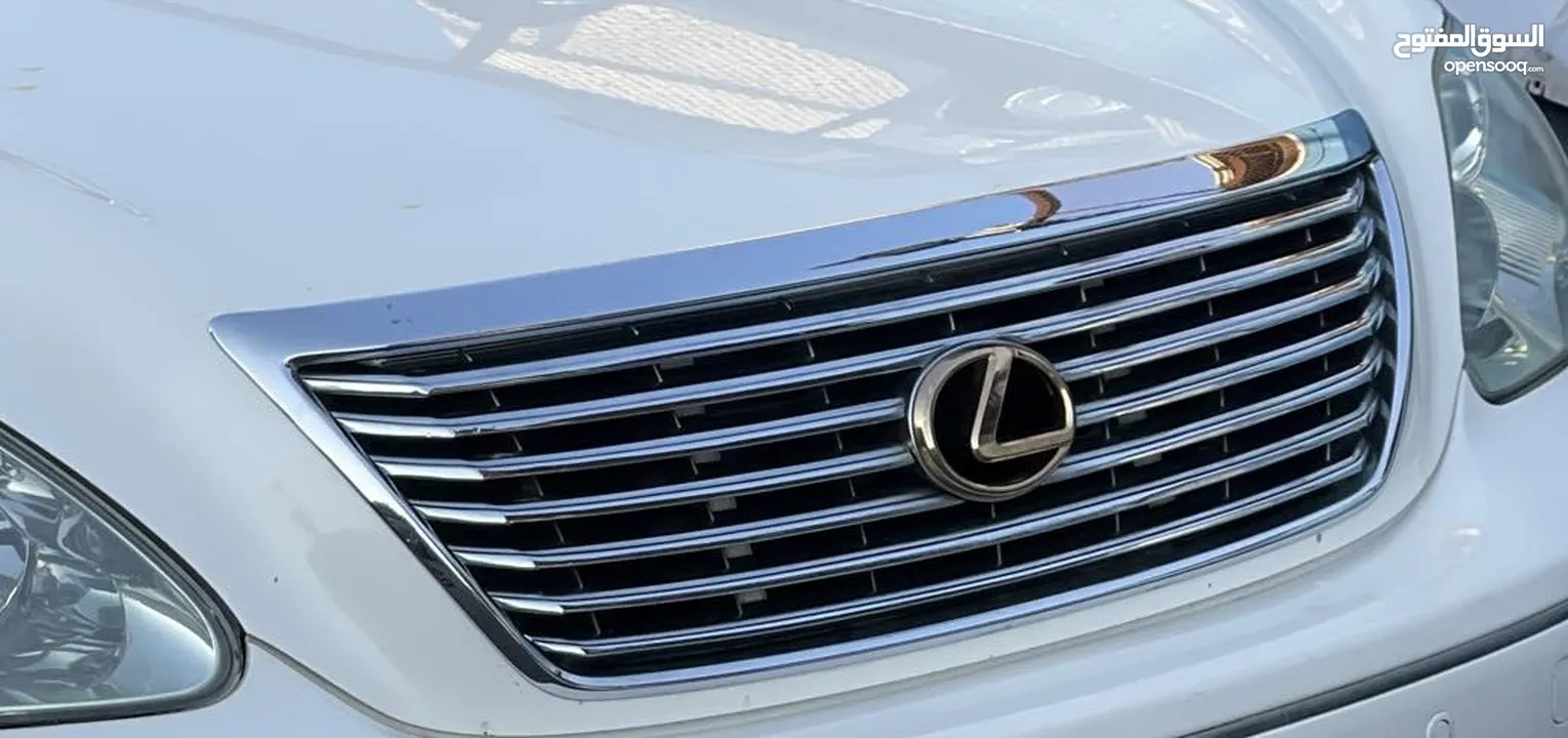 Lexus ls430. 2005 Grill