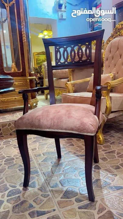 كنب وطاولة سفره استخدام شهرين