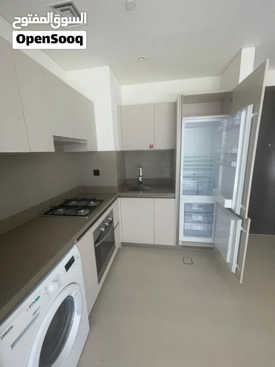 شقتك شخصيتك بادر واحجز شقتك المميزه غرفه وصاله كاش او تقسيط بمدينه الشيخ محمد بن راشد