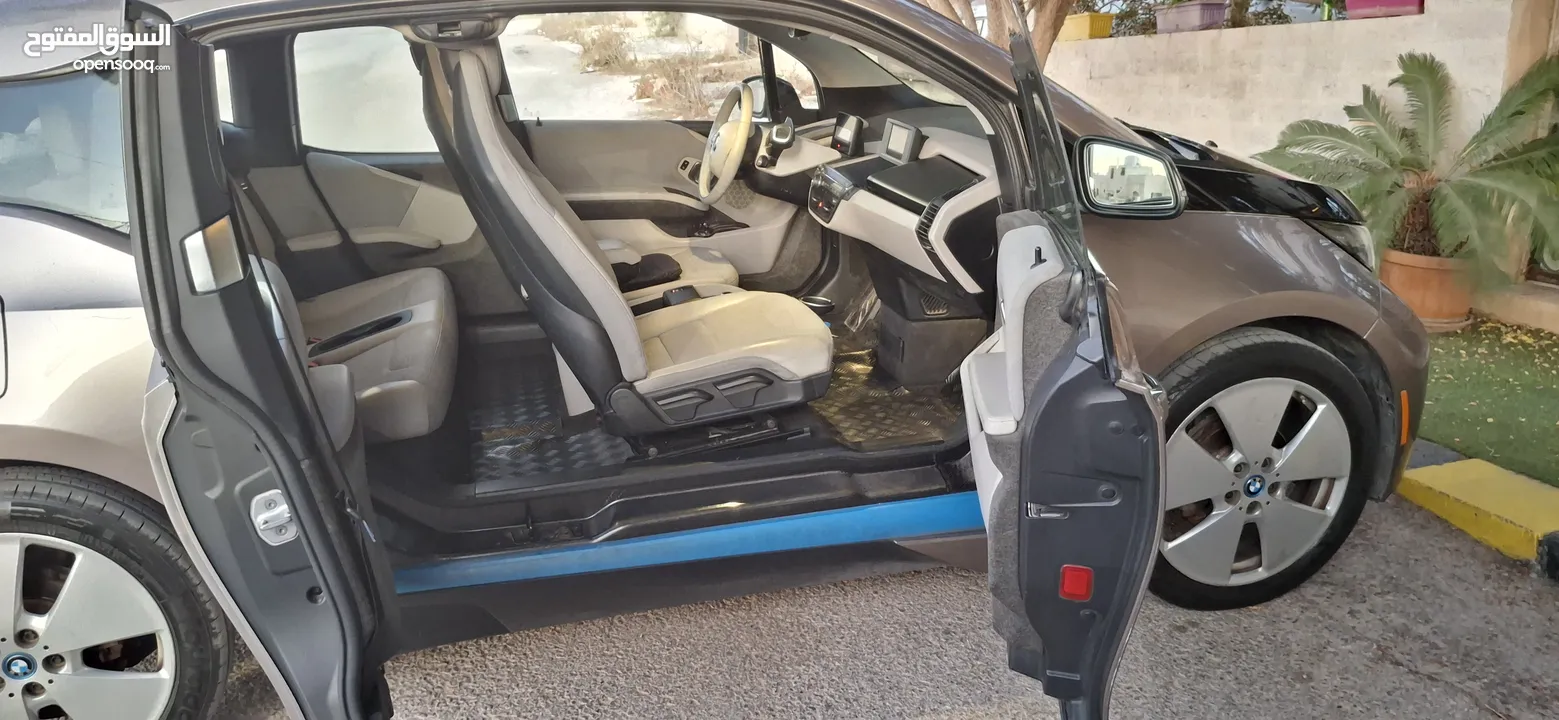 للبيع بسعر مغري BMW I3e 2015