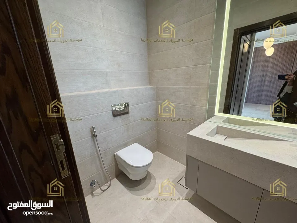 عرض فاخر --- جديد لم يسكن ----