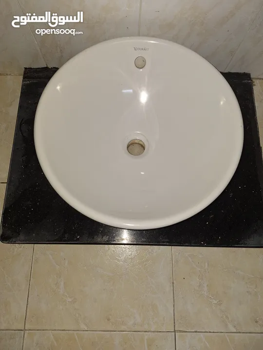 DURAVIT  مغسلة  42cm  x 42cm فوق   الرف صحن  مع قاعدة رخام 50cm x 65cm