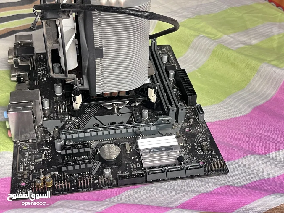 رامات ومعالج مع لوحة i7