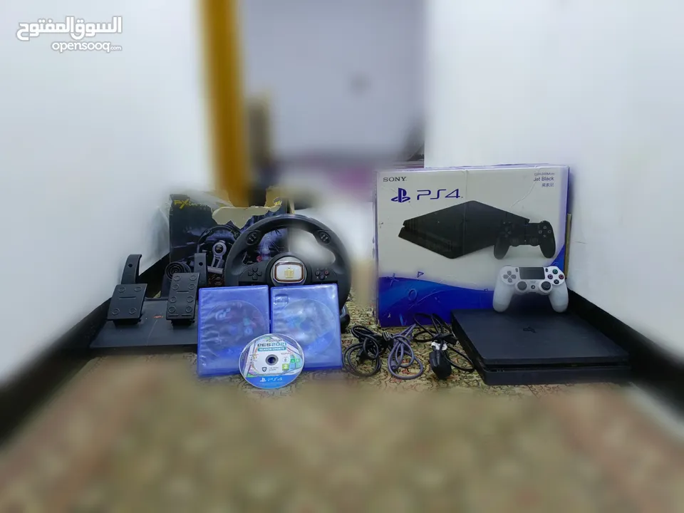 Playstation 4  بلاي ستيشن 4سلم