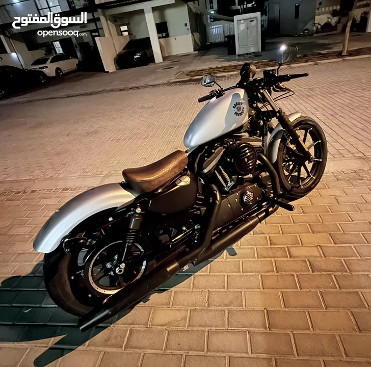 2020 Iron 883 Like new 1500km ONLY