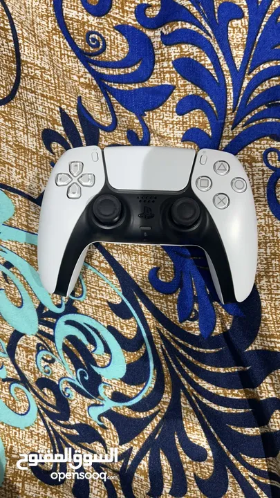 ps5 controller in very good condition