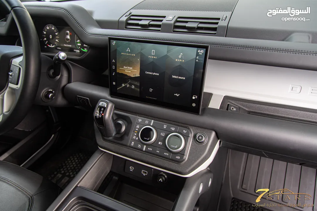 Land Rover Defender 2024 Hse  Black Edition Plug in hybrid   السيارة وارد و كفالة الشركة