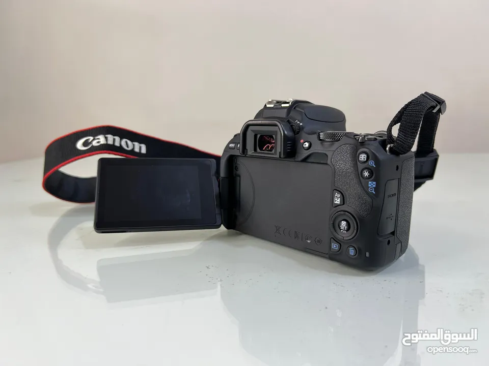 كاميرا كانون EOS 200D للبيع