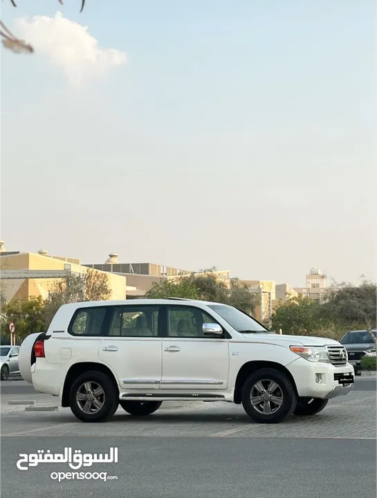 Toyota L/Cruiser VXR 5.7 - 2014