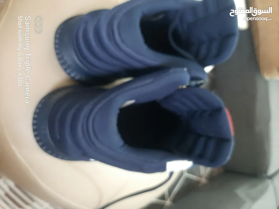 كوتش ماركة أديداس صناعة فيتنامي مقاس 45 جديد لم يستعمل نهائي Adidas shoes size 45 New