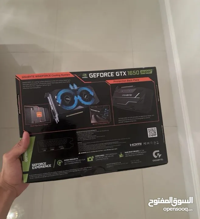 كرت شاشة  GTX 1650 SUPER WINDFORCE 4gb مستخدم نظيييف بالكرتون