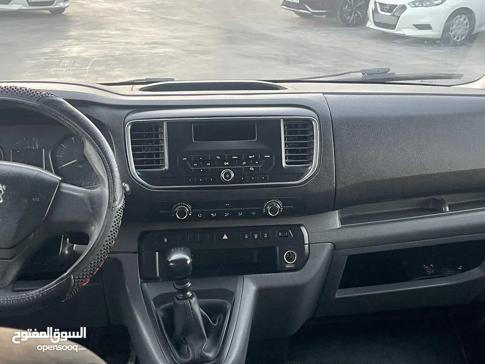 بيجو اكسبرت 2018