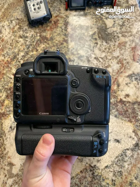 كاميرا كانون 5d Mark 2