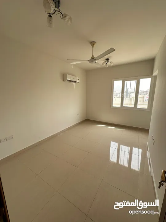 شقة 2 غرفة وصالة مميزة للايجار في بوشر - Spacious 2BHK Apartment for Rent in Bousher